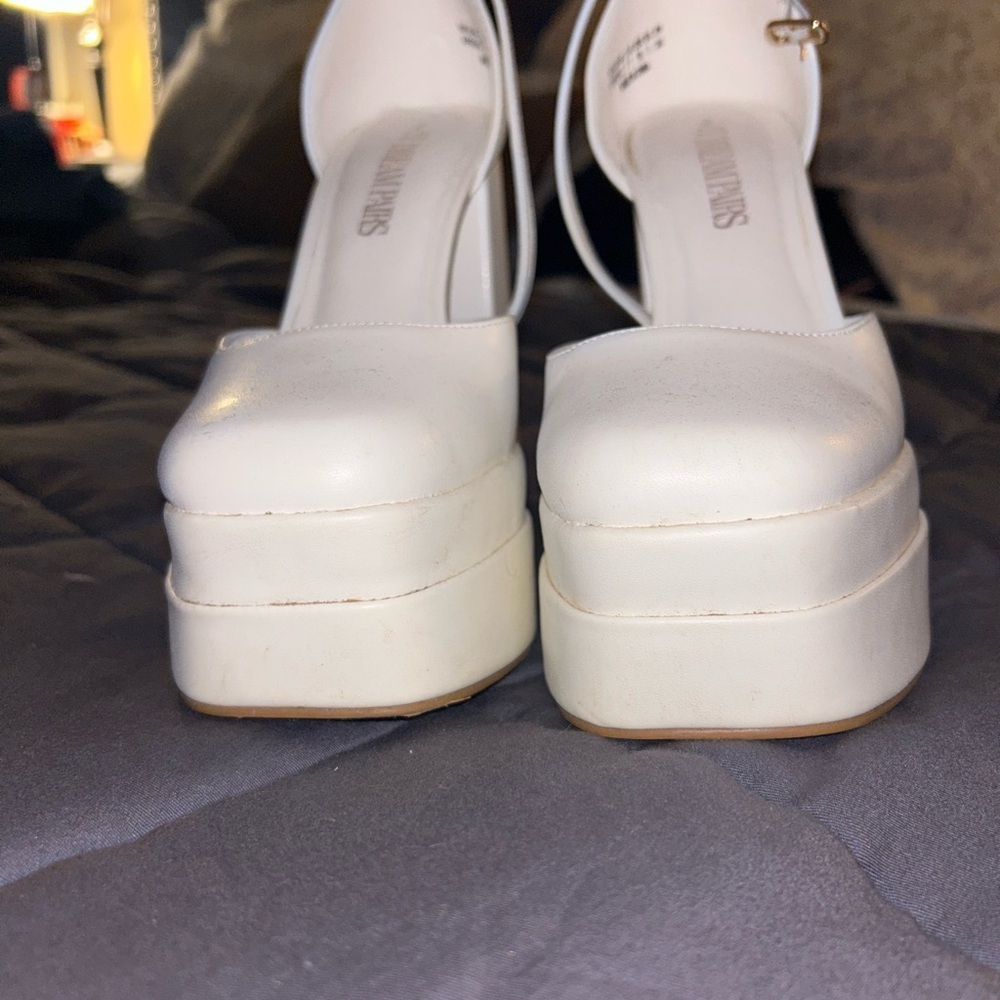 White platform high heels - Picture 5 of 10